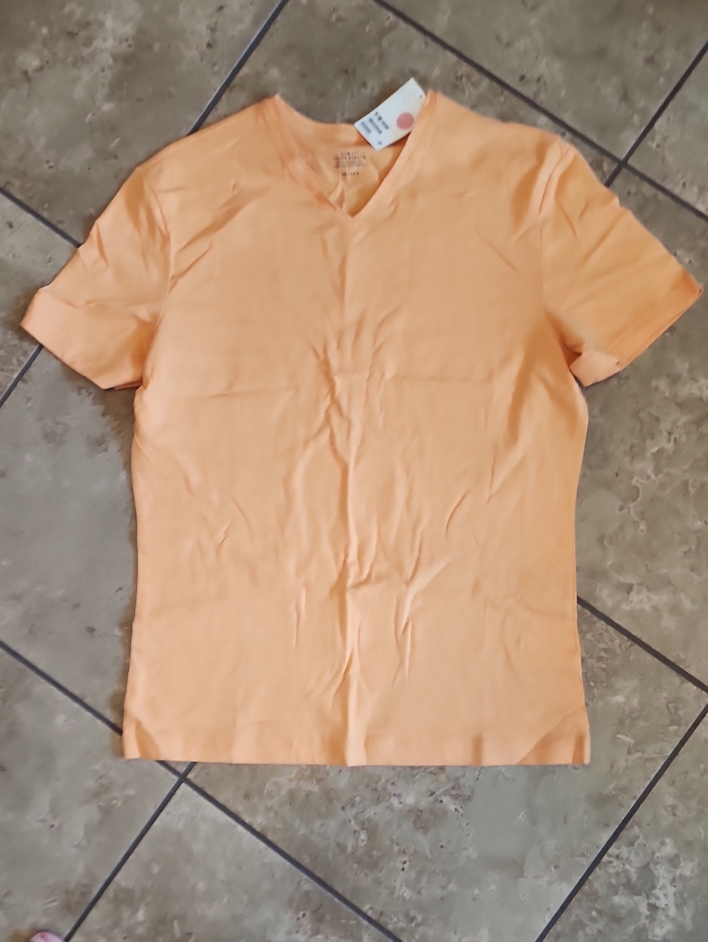 H&M Men's Short-Sleeve V-Neck T-Shirt in Peach